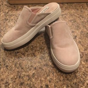 Steve Madden blush pink slides